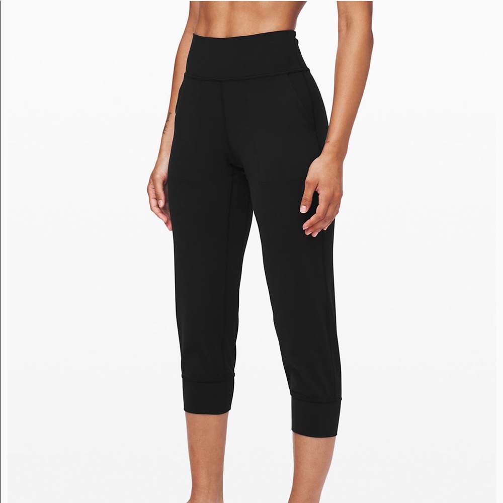 NWOT Align Crop Jogger 23”